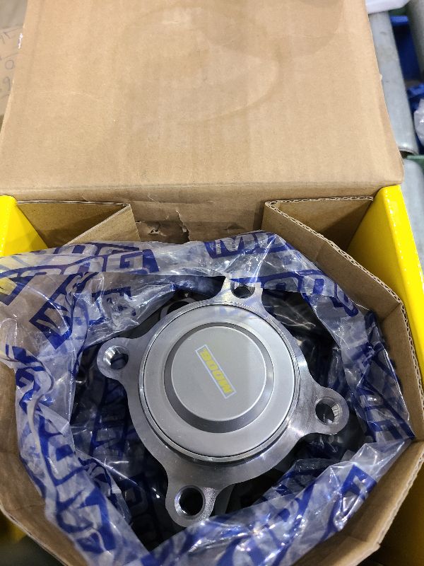 MOOG 512347 Wheel Bearing & Hub for Mazda 3 and Mazda 5